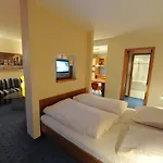 Heldt 3*