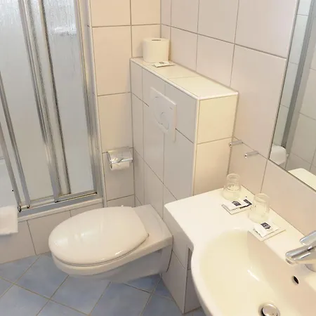 Heldt מלון 3*